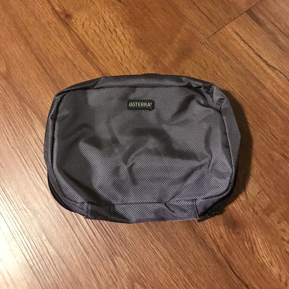 dōTERRA men's toiletry bag
